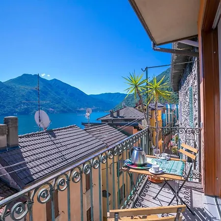 La Casa Di Elisa Сasa de vacaciones Brienno